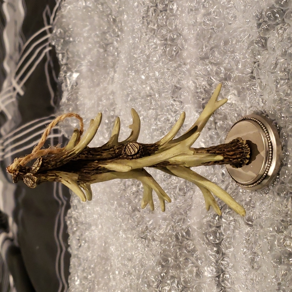 Antler ornament